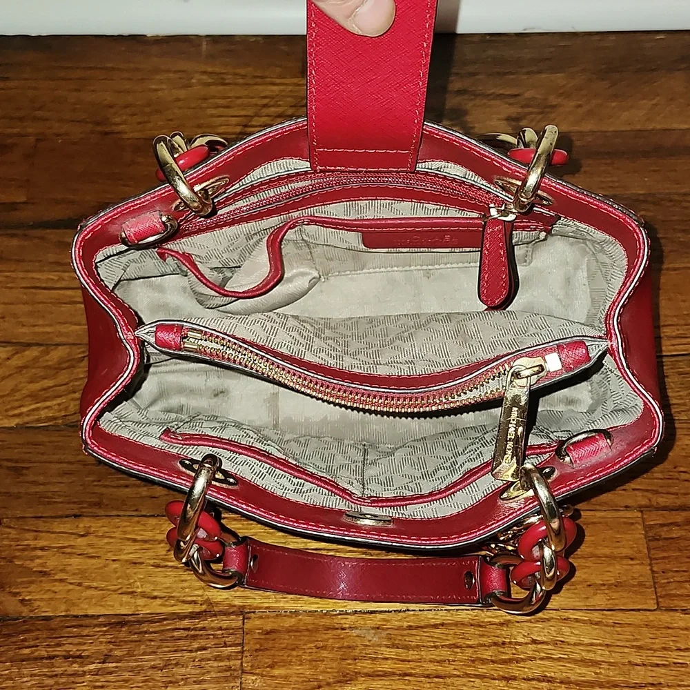 ⭐️ Michael Kors Cynthia Small Satchel